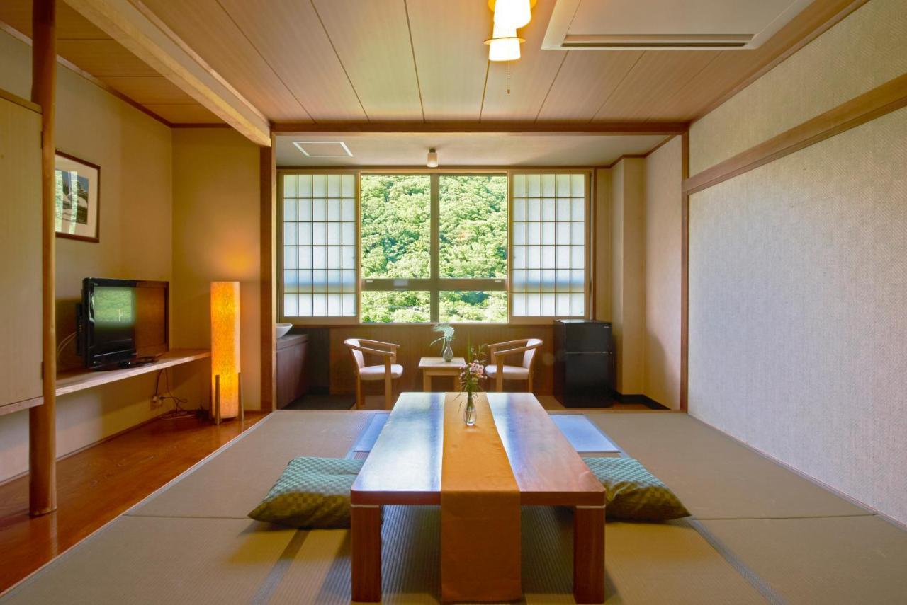 Yutoriro Bandai Atami Hotel Koriyama  Exterior photo